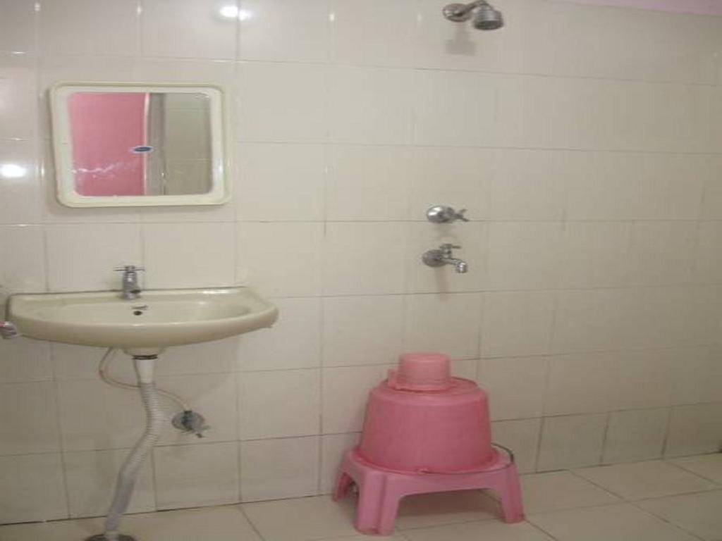 Hotel Shiv Ganga Rishīkesh Zimmer foto